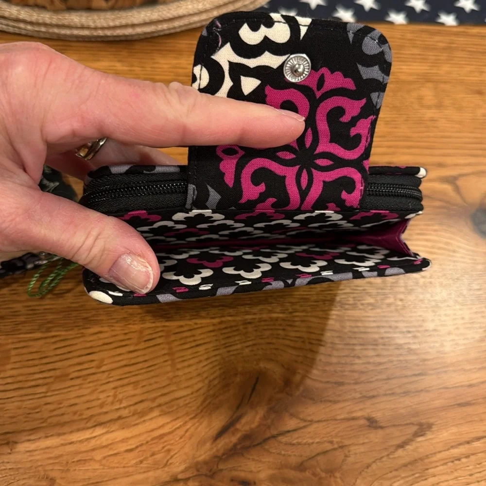 Vera Bradley wristlet NEW - Picture 3 of 5